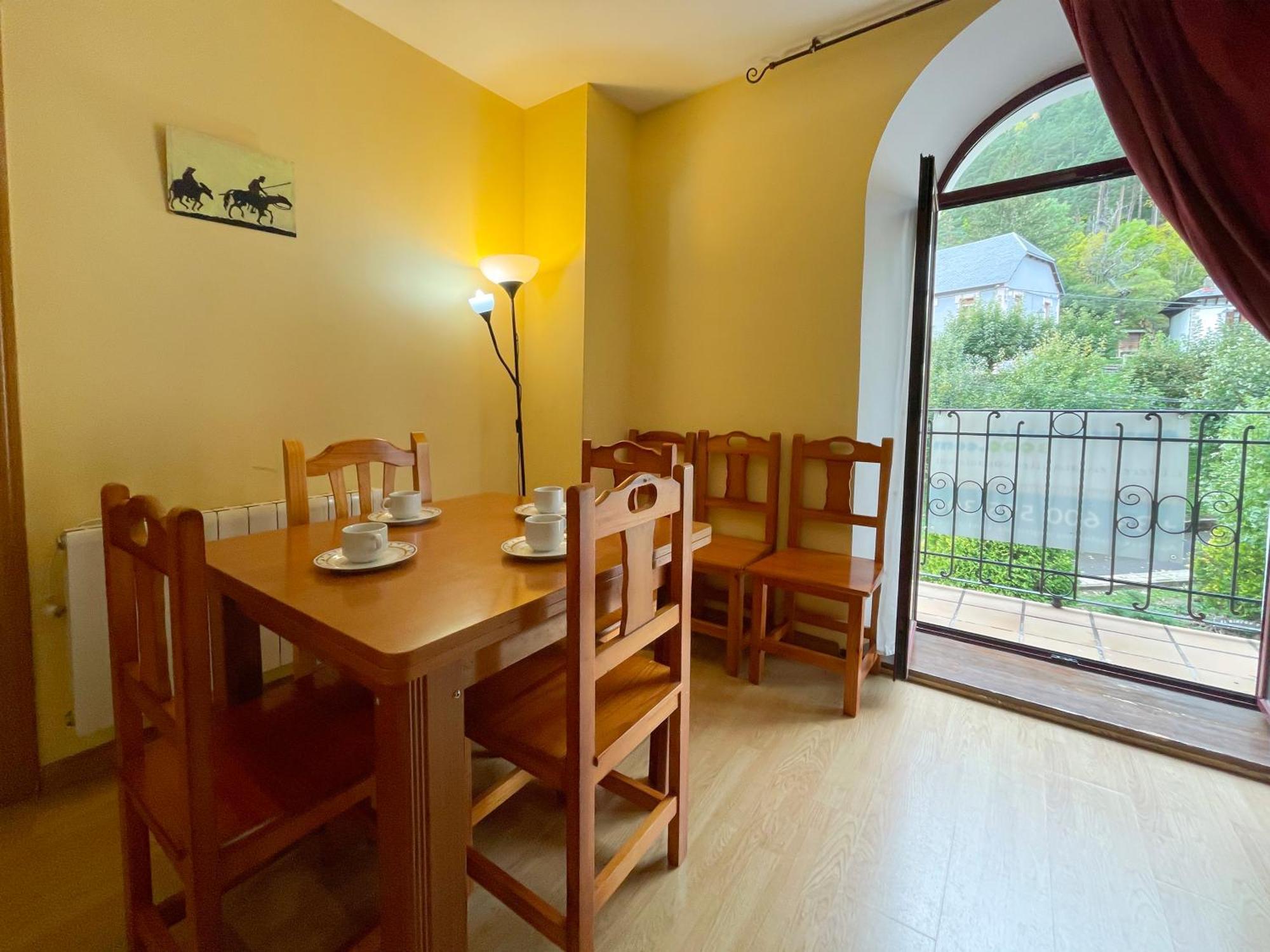 Apartamentos Canfranc 3000 Exterior photo